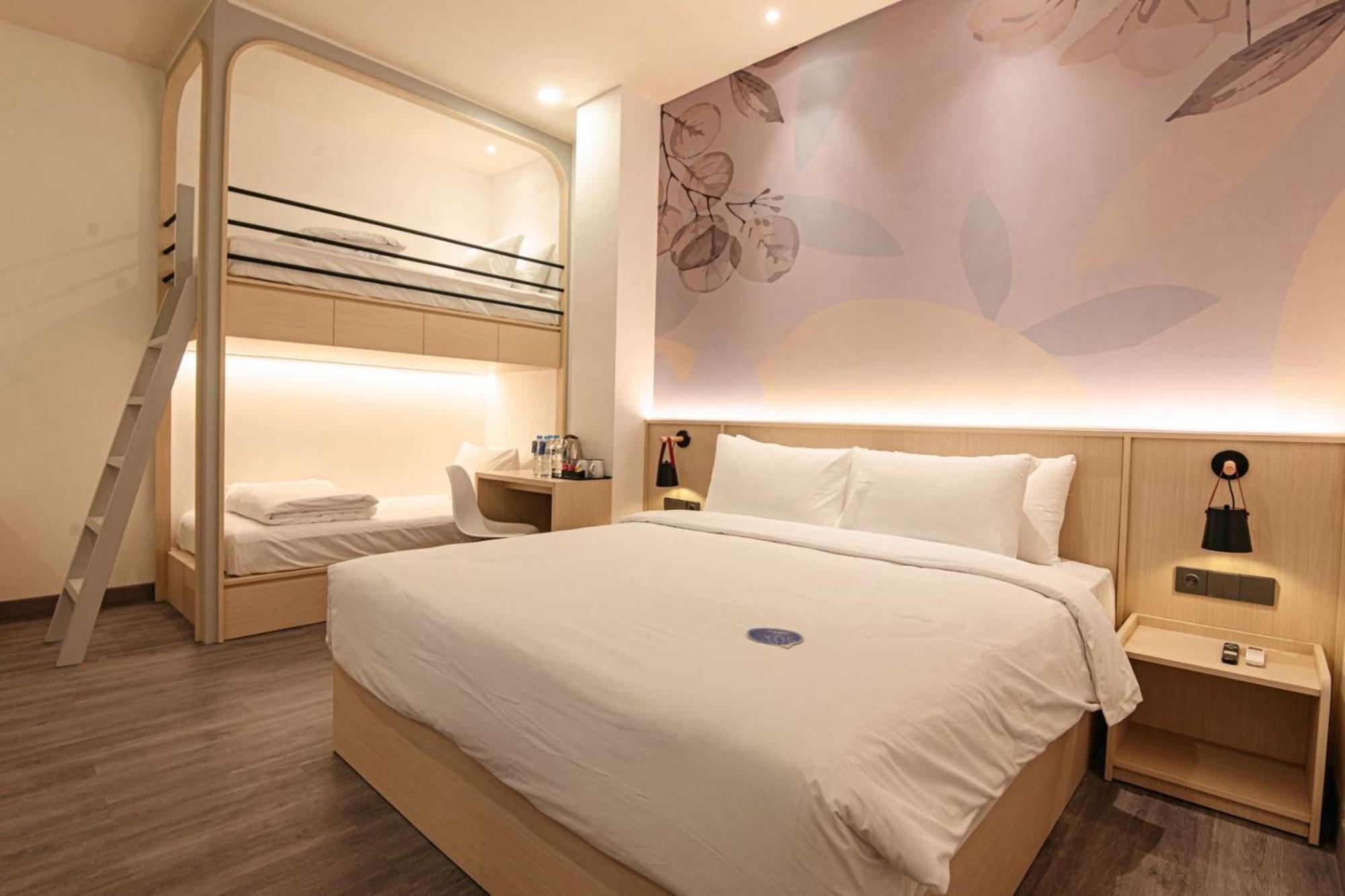 True Blue Hotel Menteng Jakarta Ngoại thất bức ảnh